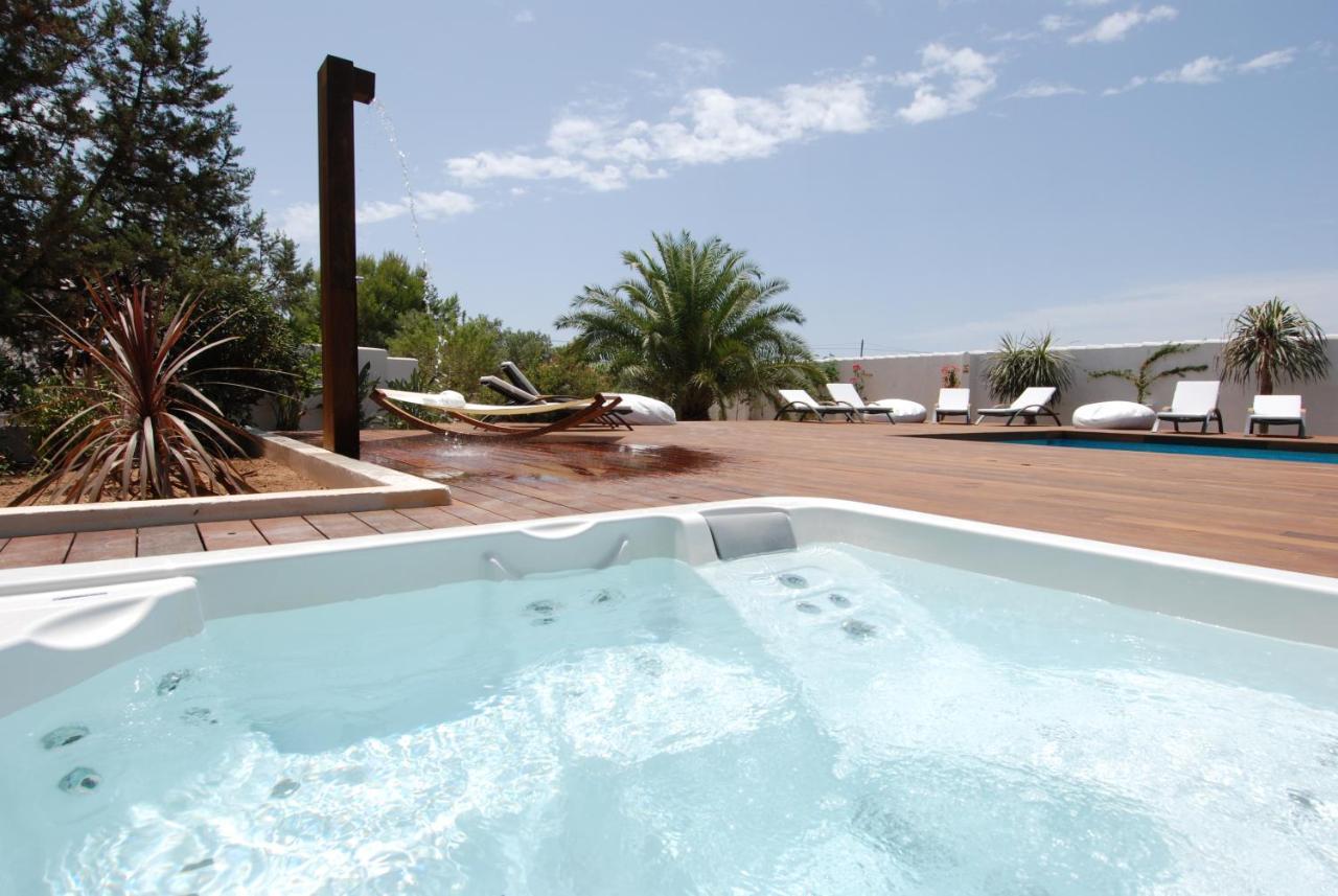 La Hacienda Aparthotel San Ferrán de ses Roques Exterior foto