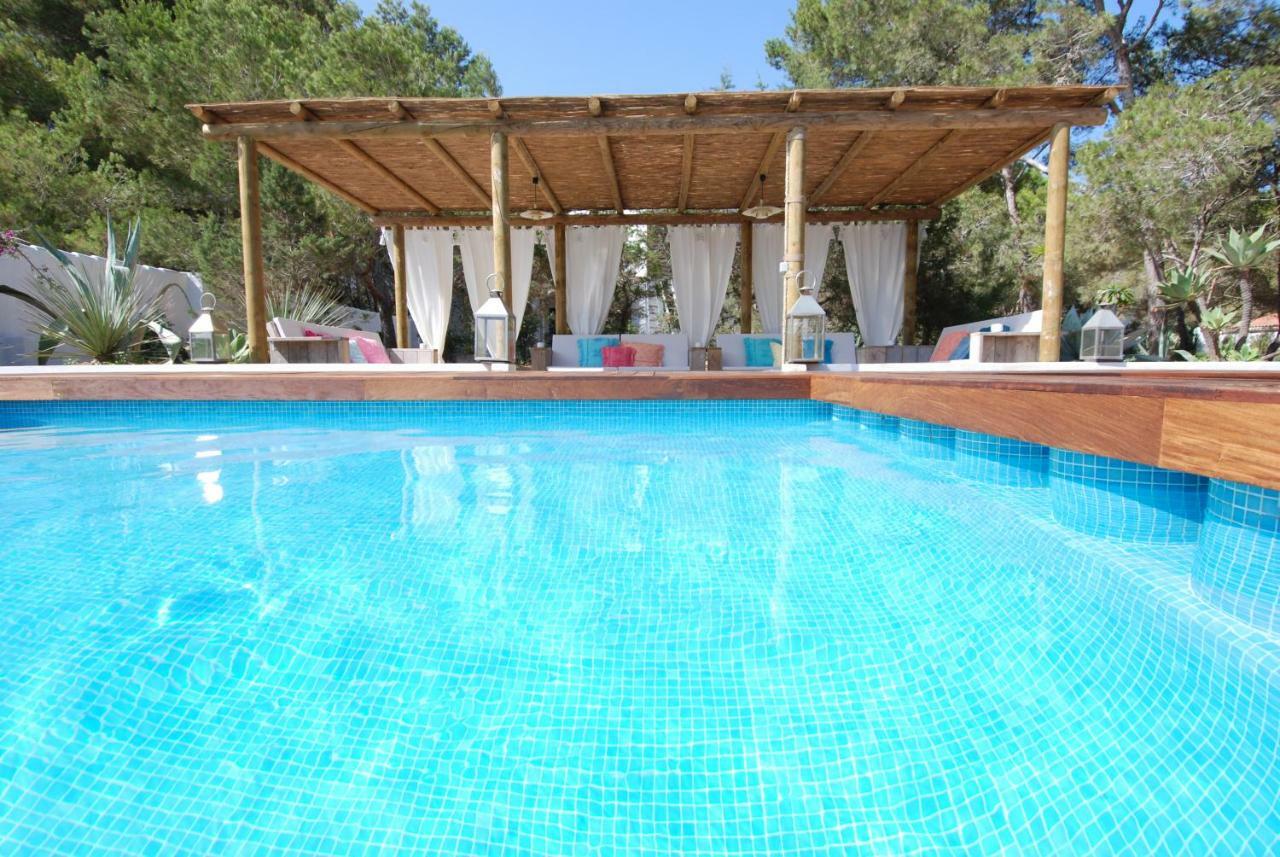 La Hacienda Aparthotel San Ferrán de ses Roques Exterior foto